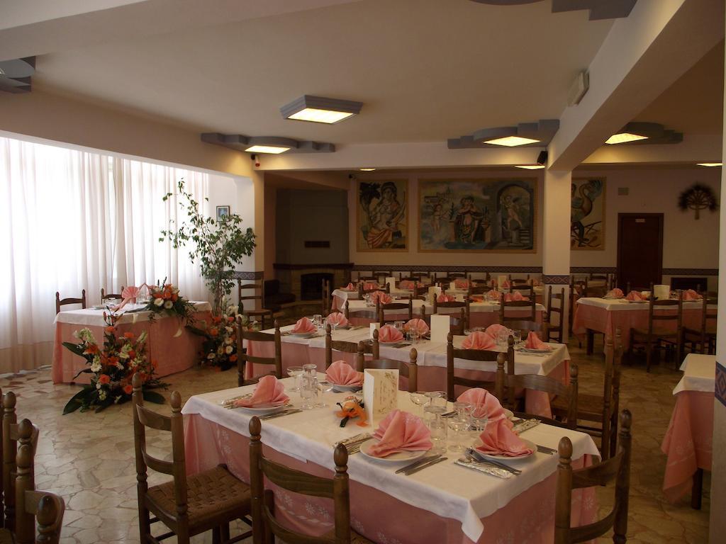 Hotel Ristorante Mosaici Piazza Armerina Exterior foto