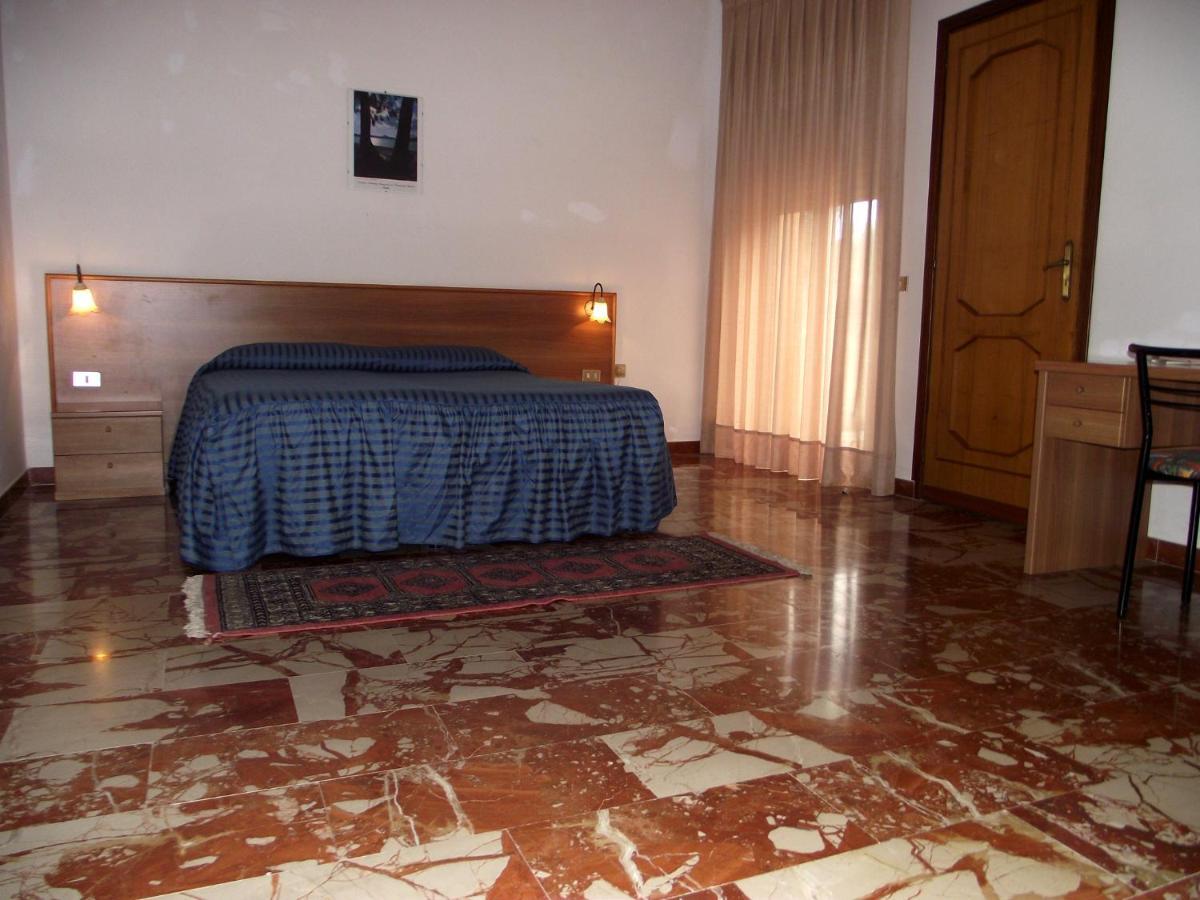 Hotel Ristorante Mosaici Piazza Armerina Quarto foto